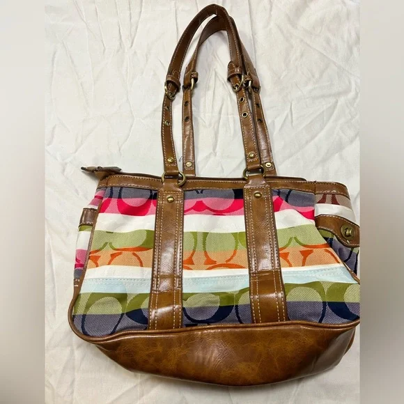 Coach Multicolor Signature Shoulder Bag - Picture 3 of 9